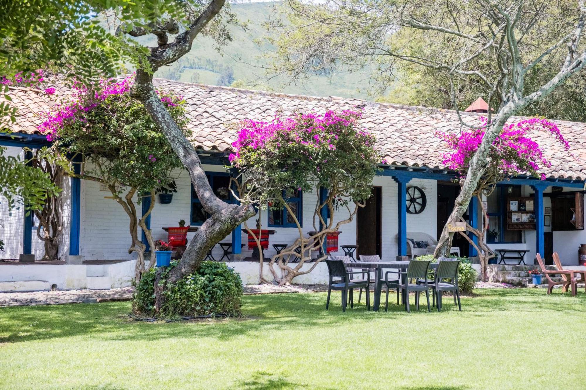 Hotel Hacienda San Francisco Tumbabiro Exterior foto